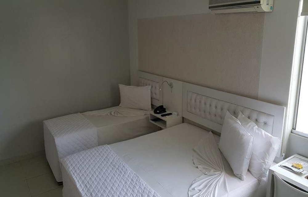 Room image 3