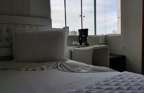Emirates Hotel & Suites image 17
