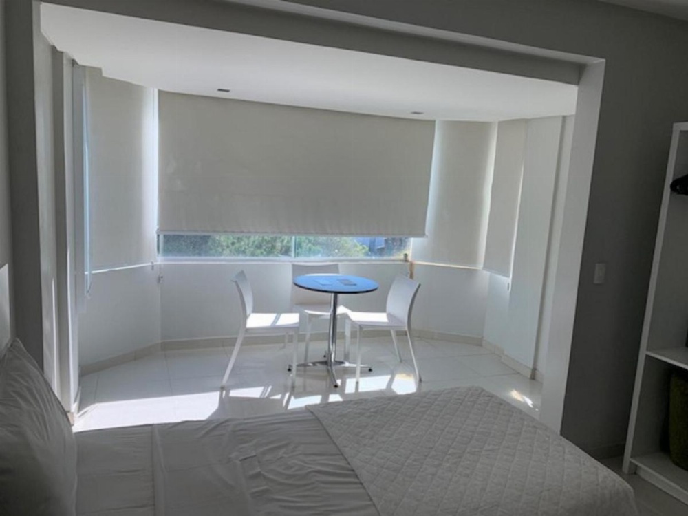 Room image 3